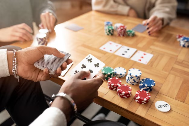 Mobile phone showing keluaran totomacau Paito Warna color selection and payout table